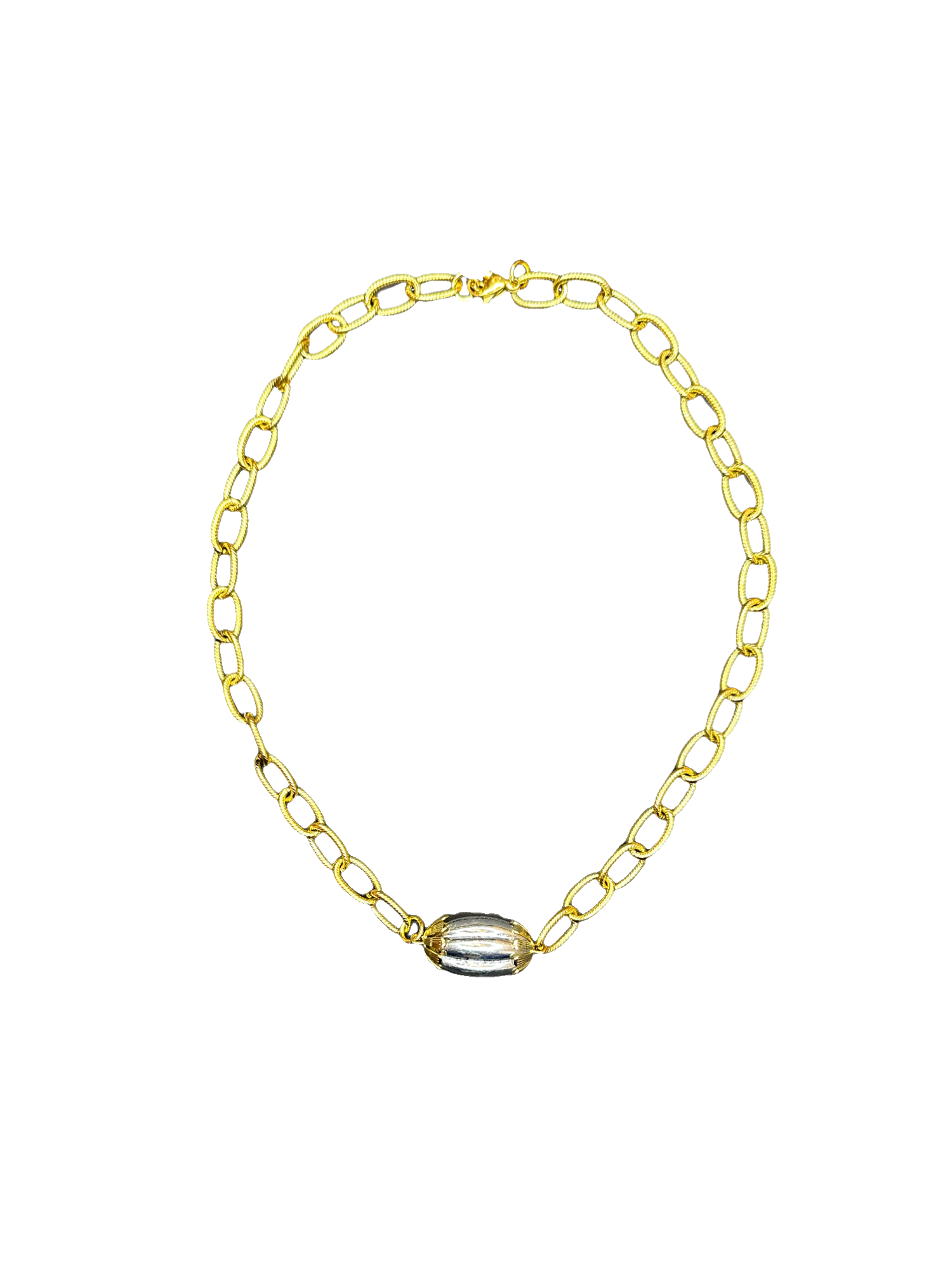 Collier AKIA A